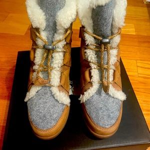 Joan of artic wedge II Cozy